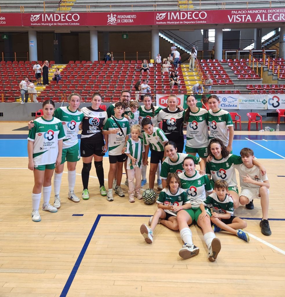 El Deportivo Córdoba abre el campeonato con una dura derrota ante el Granada (3-6)